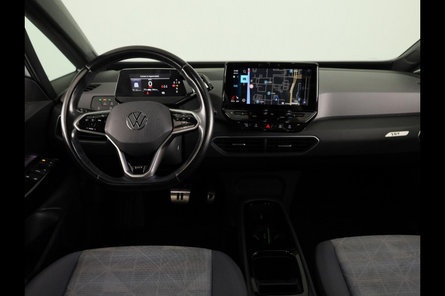 Volkswagen ID.3 First 58 kWh 204 pk | SOH 91,72% | Navigatie | Parkeersensoren | Apple Carplay/Android Auto | Stoel/stuur verwarming | Adaptieve cruise control |