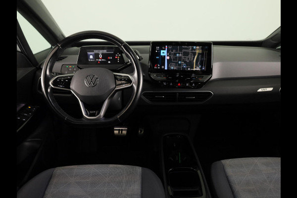 Volkswagen ID.3 First 58 kWh 204 pk | SOH 91,72% | Navigatie | Parkeersensoren | Apple Carplay/Android Auto | Stoel/stuur verwarming | Adaptieve cruise control |