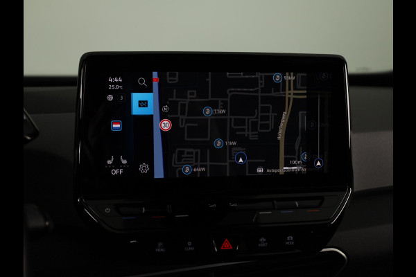 Volkswagen ID.3 First 58 kWh 204 pk | SOH 91,72% | Navigatie | Parkeersensoren | Apple Carplay/Android Auto | Stoel/stuur verwarming | Adaptieve cruise control |