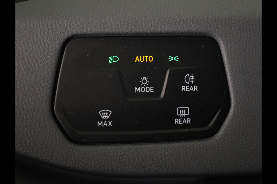 Volkswagen ID.3 First 58 kWh 204 pk | SOH 91,72% | Navigatie | Parkeersensoren | Apple Carplay/Android Auto | Stoel/stuur verwarming | Adaptieve cruise control |