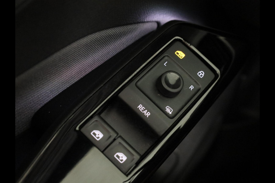 Volkswagen ID.3 First 58 kWh 204 pk | SOH 91,72% | Navigatie | Parkeersensoren | Apple Carplay/Android Auto | Stoel/stuur verwarming | Adaptieve cruise control |