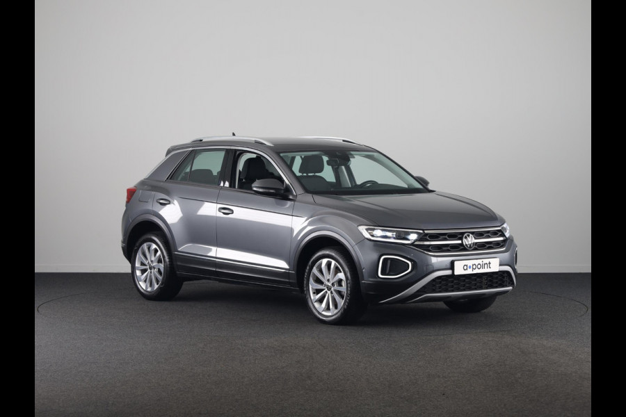 Volkswagen T-Roc 1.5 TSI Style 150 pk Automaat (DSG) | Navigatie via App | Parkeersensoren (Park assist) | Achteruitrijcamera | Autom. airco | Adaptieve cruise control | Stoelverwarming |