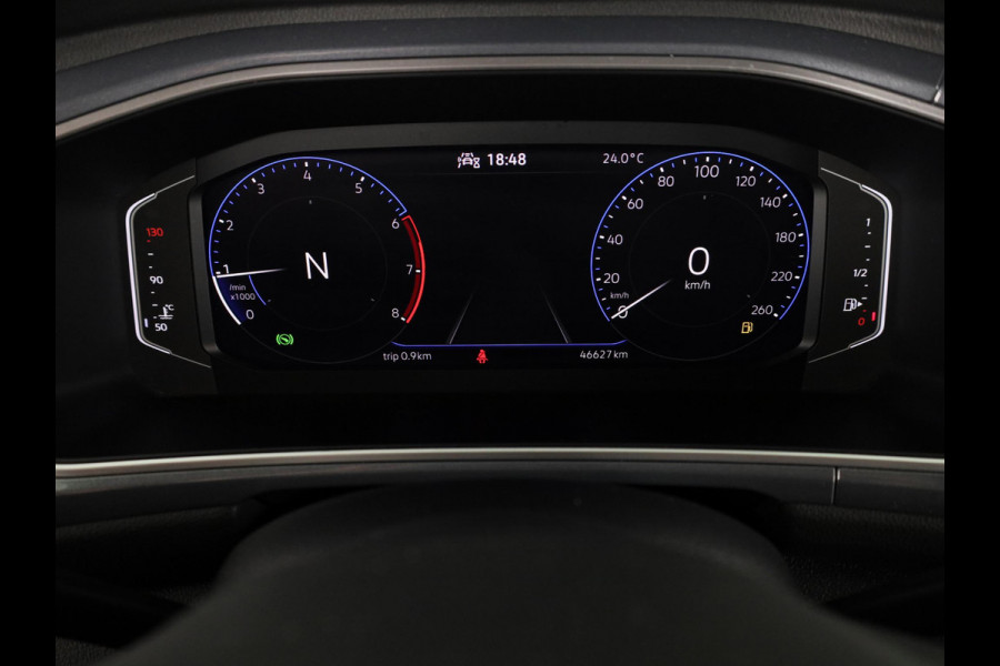 Volkswagen T-Roc 1.5 TSI Style 150 pk Automaat (DSG) | Navigatie via App | Parkeersensoren (Park assist) | Achteruitrijcamera | Autom. airco | Adaptieve cruise control | Stoelverwarming |