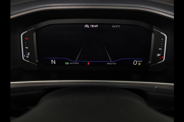 Volkswagen T-Roc 1.5 TSI Style 150 pk Automaat (DSG) | Navigatie via App | Parkeersensoren (Park assist) | Achteruitrijcamera | Autom. airco | Adaptieve cruise control | Stoelverwarming |