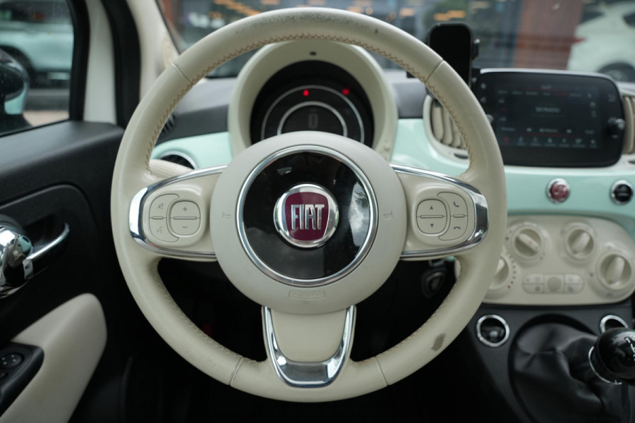 Fiat 500 0.9 TwinAir Turbo Collezione Panoramadak Airco Cruise Uconnect 16”LM Two Tone