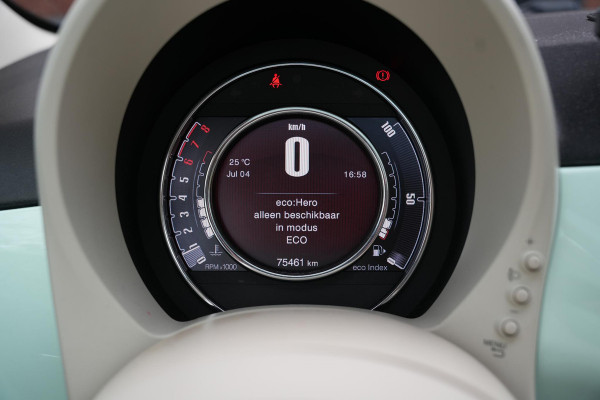 Fiat 500 0.9 TwinAir Turbo Collezione Panoramadak Airco Cruise Uconnect 16”LM Two Tone