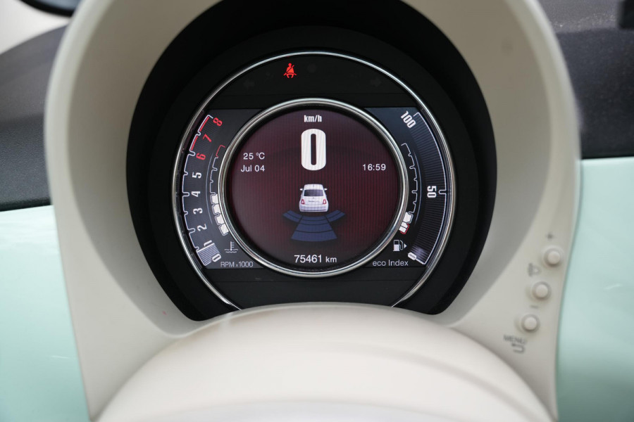 Fiat 500 0.9 TwinAir Turbo Collezione Panoramadak Airco Cruise Uconnect 16”LM Two Tone
