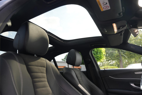 Mercedes-Benz E-Klasse 300 e AMG Line AMG Panoramadak Adapt. Cruise Facelift 18”LM E63 Look