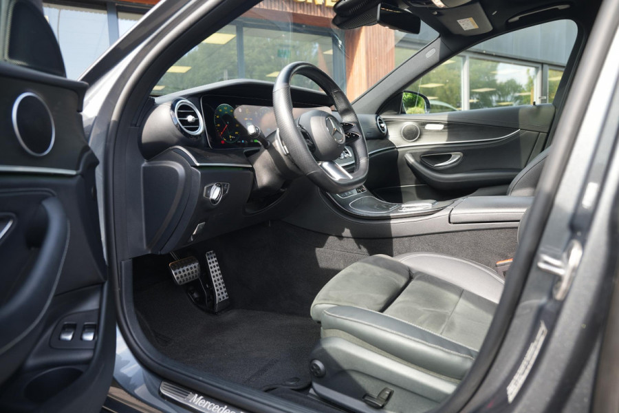 Mercedes-Benz E-Klasse 300 e AMG Line AMG Panoramadak Adapt. Cruise Facelift 18”LM E63 Look