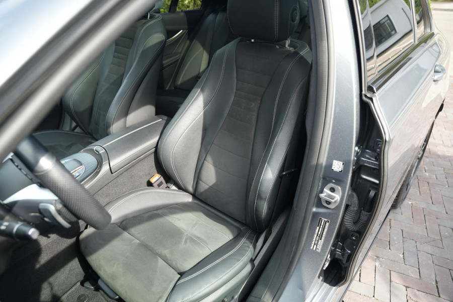 Mercedes-Benz E-Klasse 300 e AMG Line AMG Panoramadak Adapt. Cruise Facelift 18”LM E63 Look