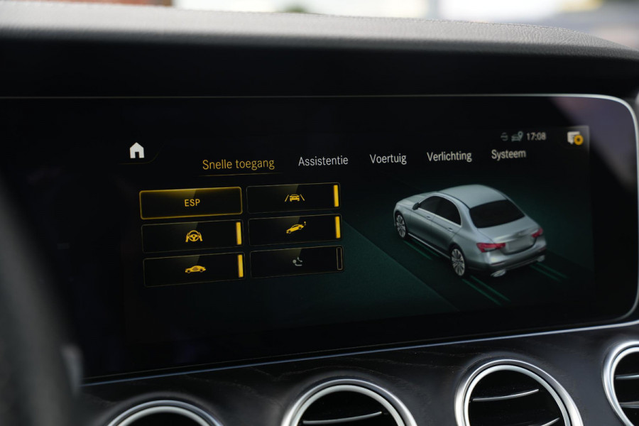Mercedes-Benz E-Klasse 300 e AMG Line AMG Panoramadak Adapt. Cruise Facelift 18”LM E63 Look
