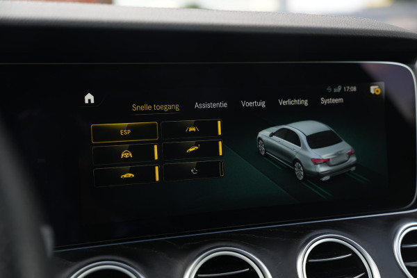 Mercedes-Benz E-Klasse 300 e AMG Line AMG Panoramadak Adapt. Cruise Facelift 18”LM E63 Look