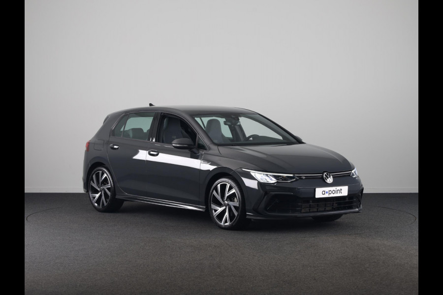 Volkswagen Golf 1.5 TSI R-Line 130 pk | Navigatie via App | Parkeersensoren | Autom. airco | Apple Carplay/Android Auto | R-Line |