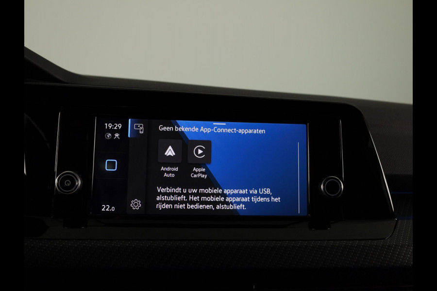 Volkswagen Golf 1.5 TSI R-Line 130 pk | Navigatie via App | Parkeersensoren | Autom. airco | Apple Carplay/Android Auto | R-Line |