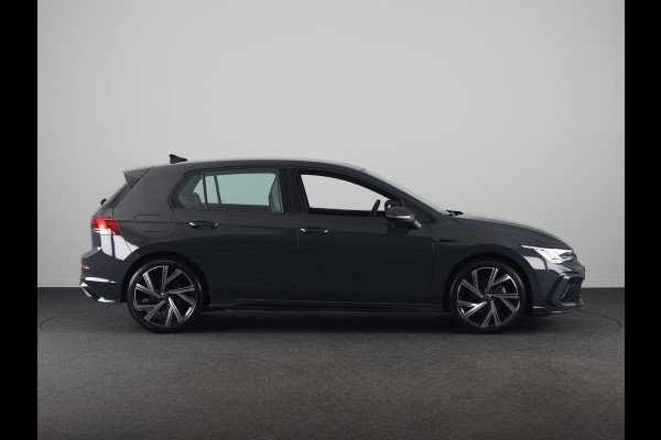 Volkswagen Golf 1.5 TSI R-Line 130 pk | Navigatie via App | Parkeersensoren | Autom. airco | Apple Carplay/Android Auto | R-Line |