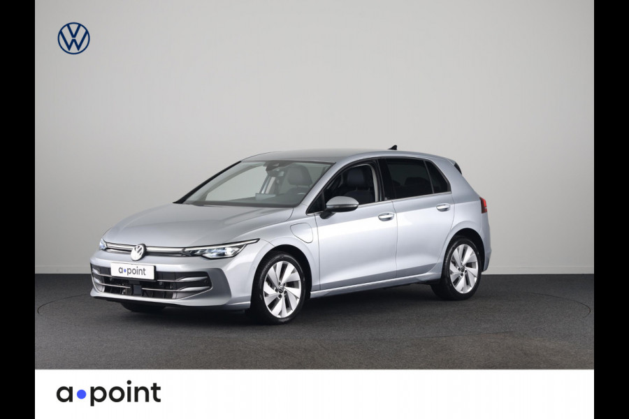 Volkswagen Golf 1.5 eHybrid Style Edition 204 pk Automaat (DSG) | Navigatie via App | Parkeersensoren (Park assist) | Achteruitrijcamera | Adaptieve cruise control | Autom. airco (3 zones) |