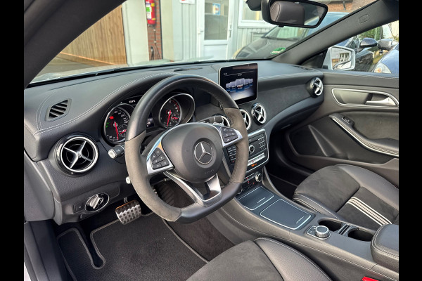Mercedes-Benz CLA-Klasse Shooting Brake 180 Edition PANO