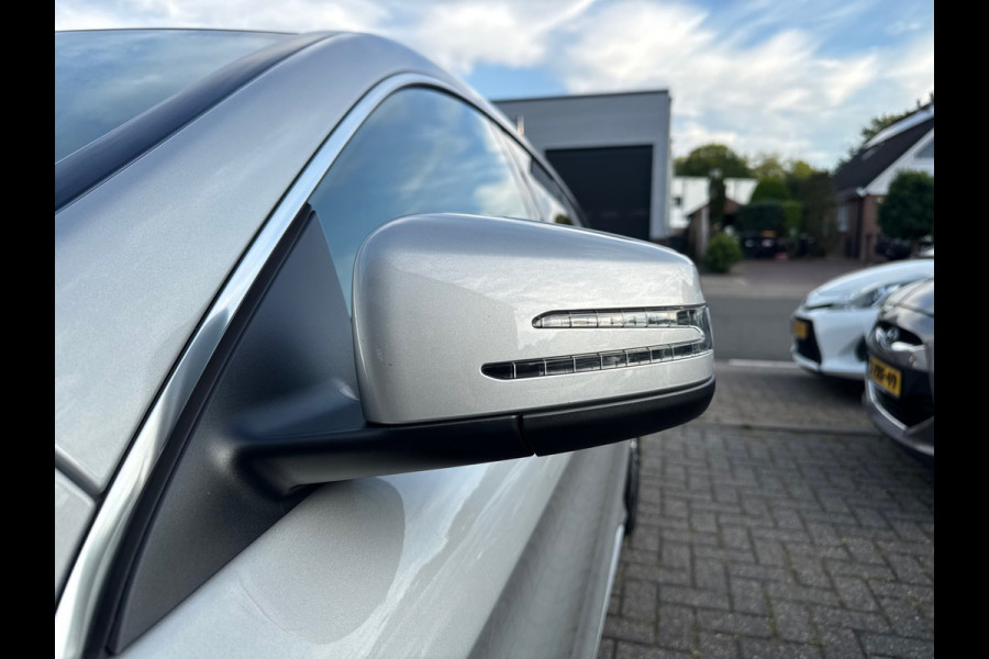 Mercedes-Benz CLA-Klasse Shooting Brake 180 Edition PANO