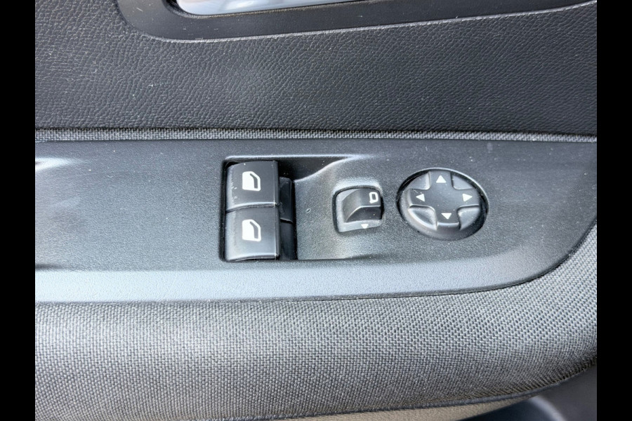 Peugeot 208 1.2 PureTech Blue Lease Active