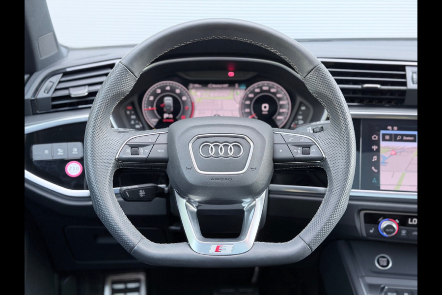 Audi Q3 Sportback 35 TFSI S Edition Competition Pano/Keyless