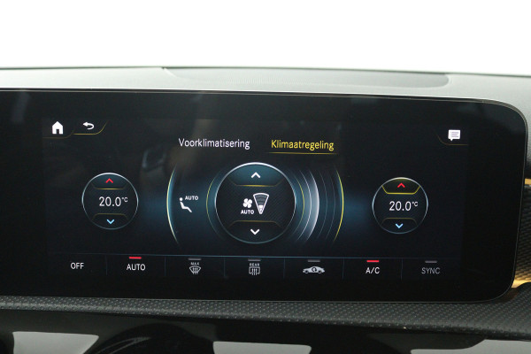 Mercedes-Benz A-Klasse 250 e Business Solution Luxury Limited (STOELVERWARMING, SFEERVERLICHTING, CAMERA, CRUISE CONTROL)
