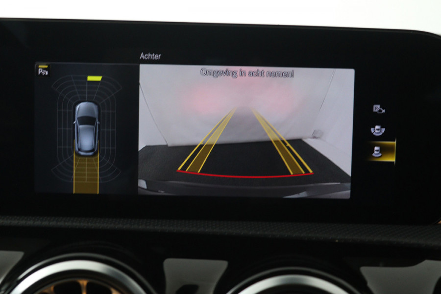 Mercedes-Benz A-Klasse 250 e Business Solution Luxury Limited (STOELVERWARMING, SFEERVERLICHTING, CAMERA, CRUISE CONTROL)