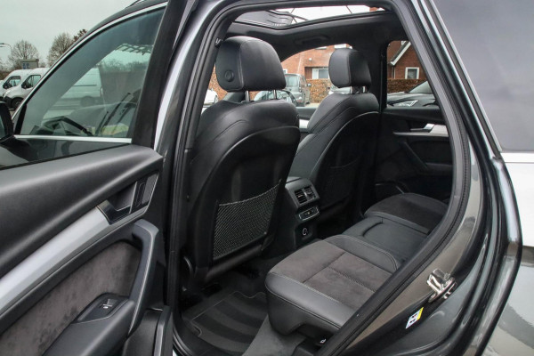 Audi Q5 55 TFSI e Quattro Competition Pro Line S S-Line 367pk Automaat! 1e|DLR|Panoramadak|Virtual Cockpit|LED Matrix|ACC|Black|21