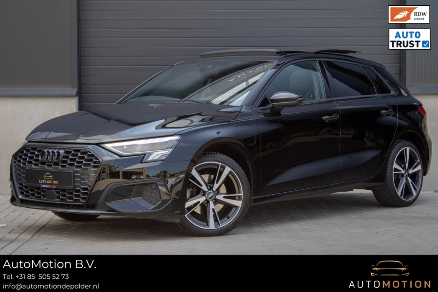 Audi A3 Sportback 40 TFSIe Edition PANO CAMERA PARKEERHULP LED 18 INCH
