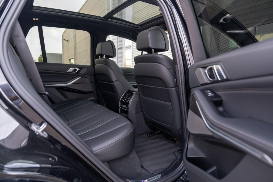 BMW X5 xDrive45e M-Sport 4-Wielsturing Carbon CoPilot VOL