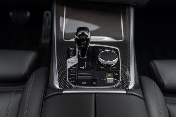 BMW X5 xDrive45e M-Sport 4-Wielsturing Carbon CoPilot VOL