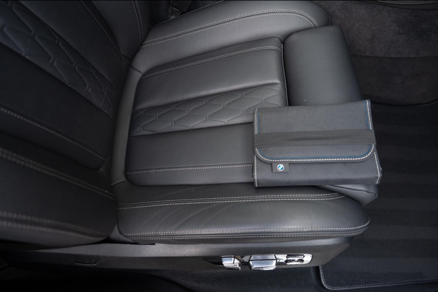 BMW X5 xDrive45e M-Sport 4-Wielsturing Carbon CoPilot VOL