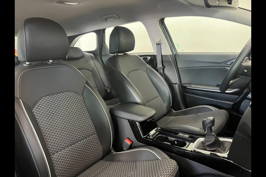 Kia Ceed Sportswagon 1.0 T-GDi Pulse Navigatie Apple Carplay Android Auto Parkeerhulp achter Cruise Control Half leder Climate Control Lichtmetalen velgen