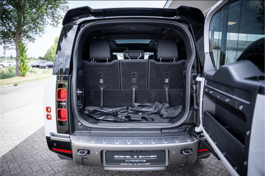 Land Rover Defender 130 3.0 P400 130 X-Dynamic SE 8-p ** Panodak ** Trekhaak ** Meridian ** Treeplanken ** URBAN ** Memory ** 23 inch ** Ventilatie