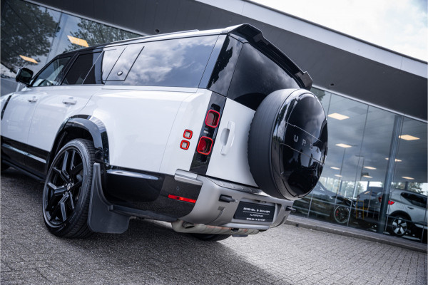 Land Rover Defender 130 3.0 P400 130 X-Dynamic SE 8-p ** Panodak ** Trekhaak ** Meridian ** Treeplanken ** URBAN ** Memory ** 23 inch ** Ventilatie