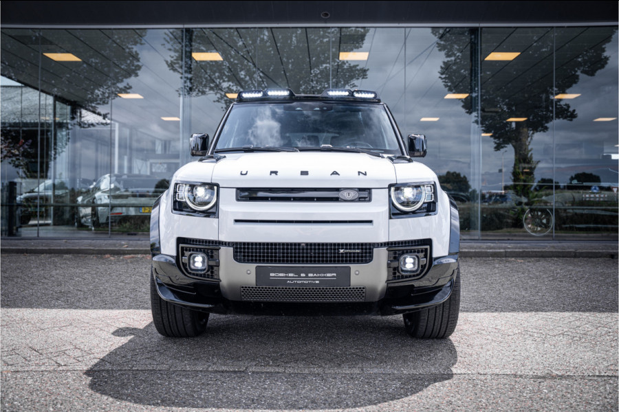 Land Rover Defender 130 3.0 P400 130 X-Dynamic SE 8-p ** Panodak ** Trekhaak ** Meridian ** Treeplanken ** URBAN ** Memory ** 23 inch ** Ventilatie