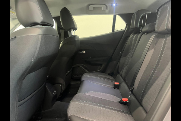 Peugeot 2008 1.2 PureTech Allure Automaat Navigatie Apple Carplay Android Auto Camera Parkeerhulp Cruise Control Full Led Climate Control Lichtmetalen velgen