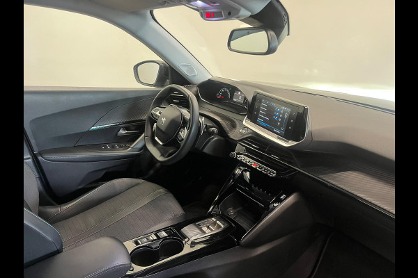 Peugeot 2008 1.2 PureTech Allure Automaat Navigatie Apple Carplay Android Auto Camera Parkeerhulp Cruise Control Full Led Climate Control Lichtmetalen velgen