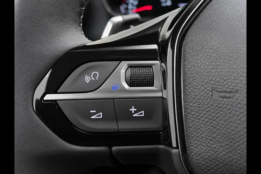 Peugeot 3008 1.2 PureTech Active Business Navigatie Apple Carplay Android Auto Parkeerhulp Cruise Control Stoelverwarming Virtual Cockpit Climate Control Lichtmetalen velgen