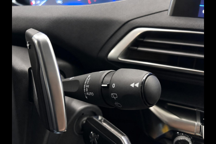 Peugeot 3008 1.2 PureTech Active Business Navigatie Apple Carplay Android Auto Parkeerhulp Cruise Control Stoelverwarming Virtual Cockpit Climate Control Lichtmetalen velgen