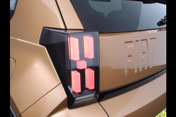 Fiat Grande Panda La Prima 7.4 kW 44 kWh Cruise control Cruise control Achteruitrijcamera Voorstoelen verwarmd Stuurverwarming Parkeersensoren Apple Carplay/ Android Auto
