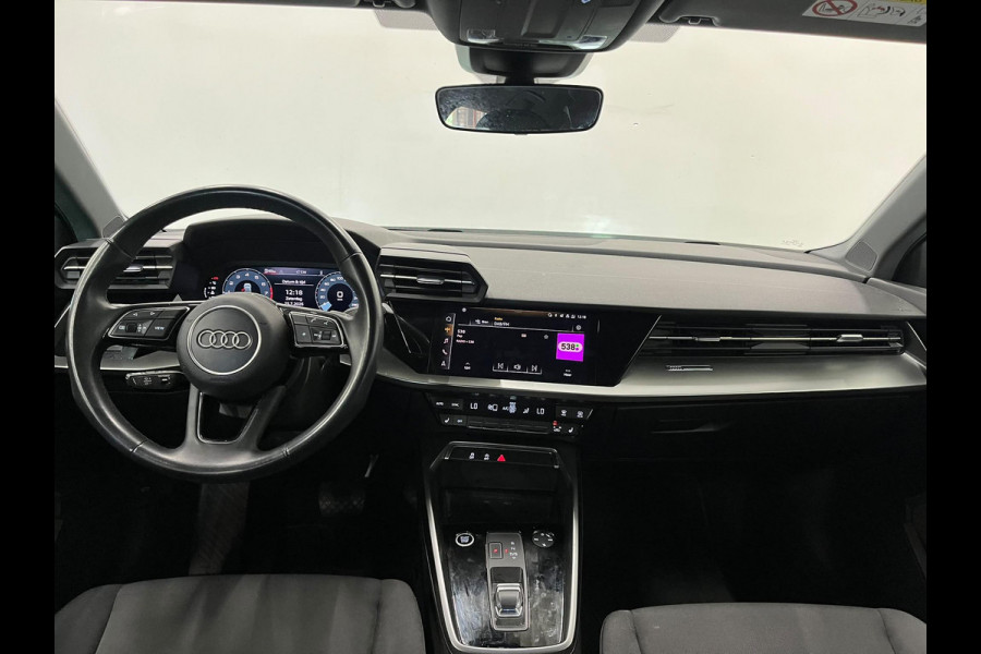 Audi A3 Sportback 30 TFSI Pro Line Airco ECC Carplay Navi PDC Achter Full LED Audi Sound Stoelverwarming Cruise Control