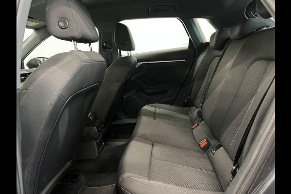 Audi A3 Sportback 30 TFSI Pro Line Airco ECC Carplay Navi PDC Achter Full LED Audi Sound Stoelverwarming Cruise Control