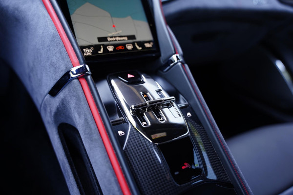Ferrari Roma 3.9 V8 HELE / Passenger Display / Carbon / Apple Carplay