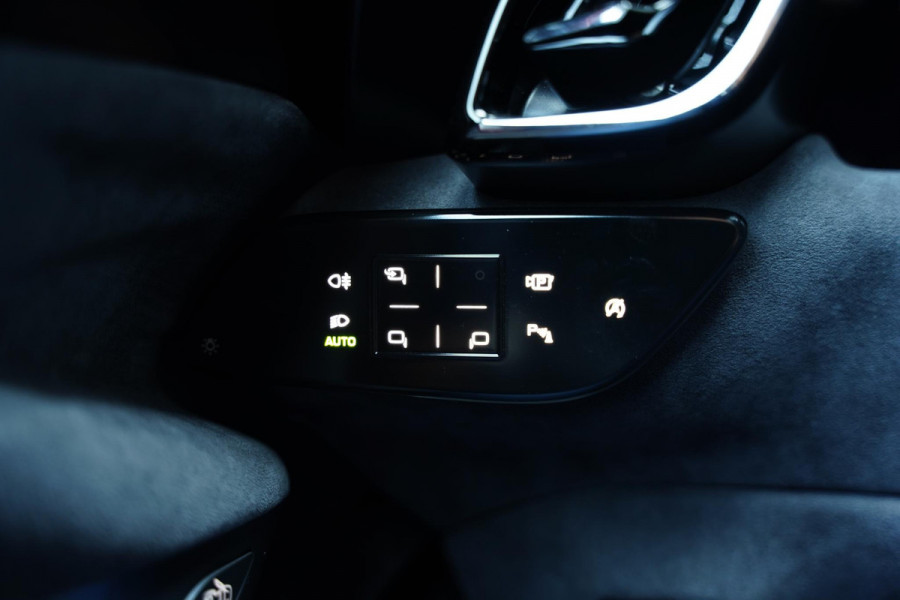 Ferrari Roma 3.9 V8 HELE / Passenger Display / Carbon / Apple Carplay