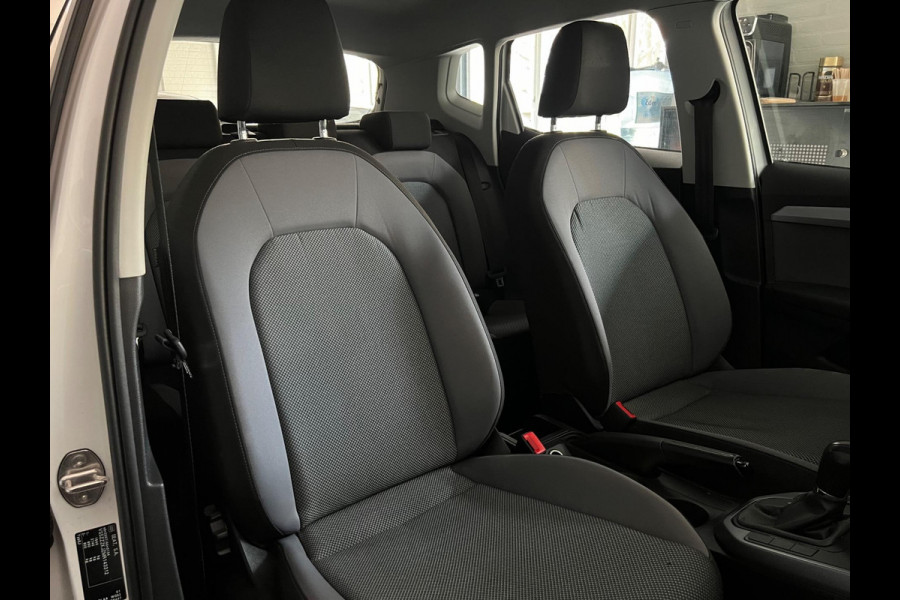 Seat Arona 1.0 TSI Style Business Intense Plus| PDC| CARPLAY