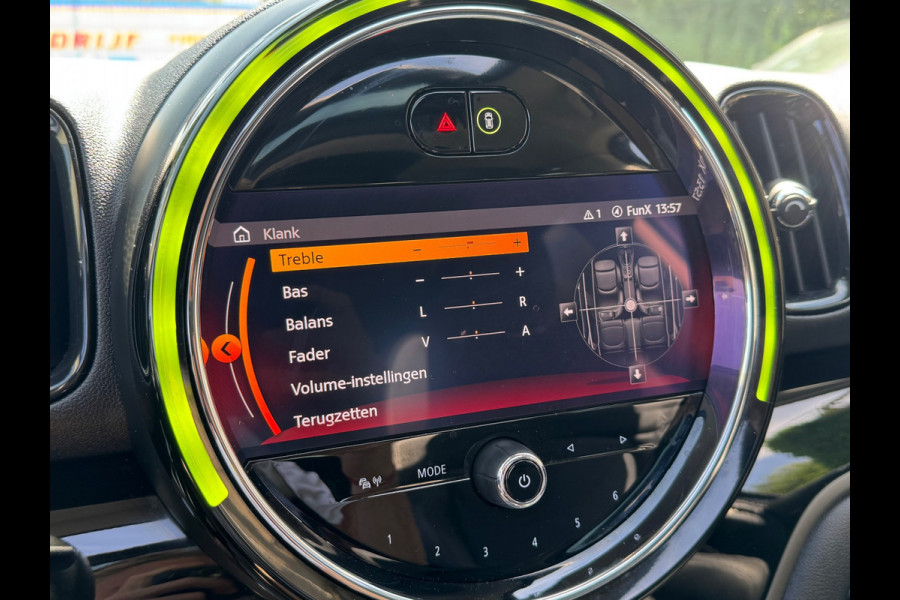 MINI Countryman 220PK HYBRID COOPER S E ALL4 CHILI SPORT LEDER/NAVI/CARPLAY/PANORAMADAK