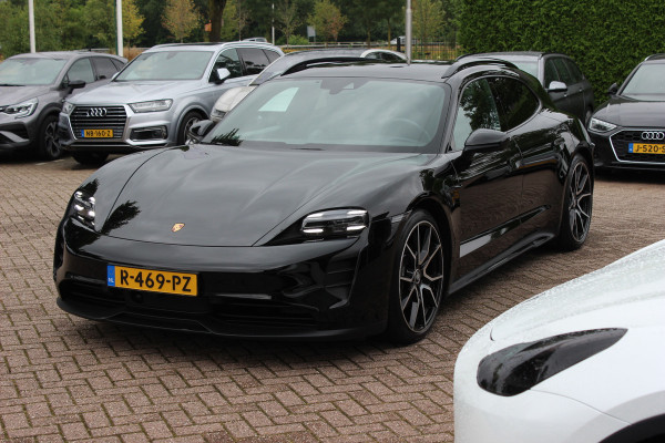 Porsche Taycan Sport Turismo 93 kWh / SoH 92,5% / Panoramadak / Camera / Passenger Display / Adaptieve Stoelen / Luchtvering / 21'' / Keyless / Sportchrono / CarPlay / Stoel+Stuurverwarming / Dodehoek / DAB / ACC / Warmtepomp