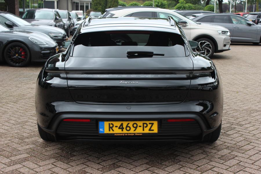 Porsche Taycan Sport Turismo 93 kWh / SoH 92,5% / Panoramadak / Camera / Passenger Display / Adaptieve Stoelen / Luchtvering / 21'' / Keyless / Sportchrono / CarPlay / Stoel+Stuurverwarming / Dodehoek / DAB / ACC / Warmtepomp