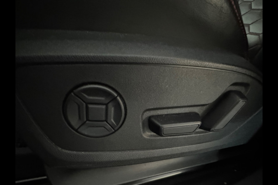 Audi RSQ3 Sportback TFSI Quattro Pano|RS Seat|Sonos|Trekhaak