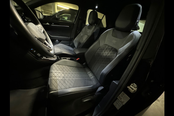 Volkswagen T-Roc 1.5 TSI R-Line Pano|IQ|Keyles|CarPlay|Sfeer
